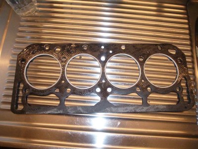 Zylinderkopfdichtung klein.jpg