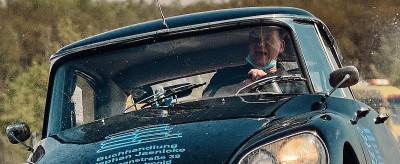 Ausweichen trocken spektakulär 1 beschnitten.jpg