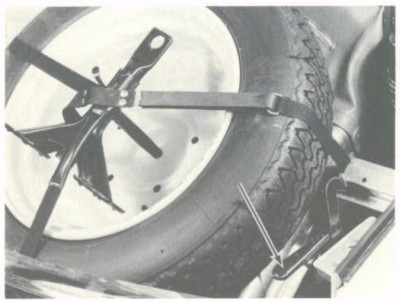 DS-ID Radwechselwerkzeug 4.jpg