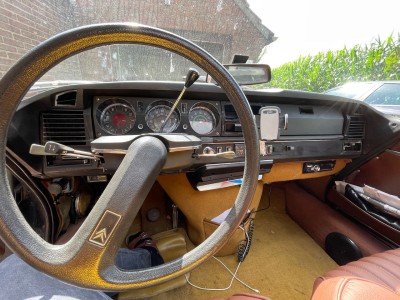 Citroen DS - Instrumente breit (1).jpeg